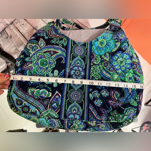 Vera Bradley Blue Rhapsody retired pattern - Picture 9 of 14